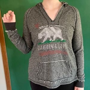 Cali Love rough edge hoodie - flecked grey with graphic of cali bear - (W XL)